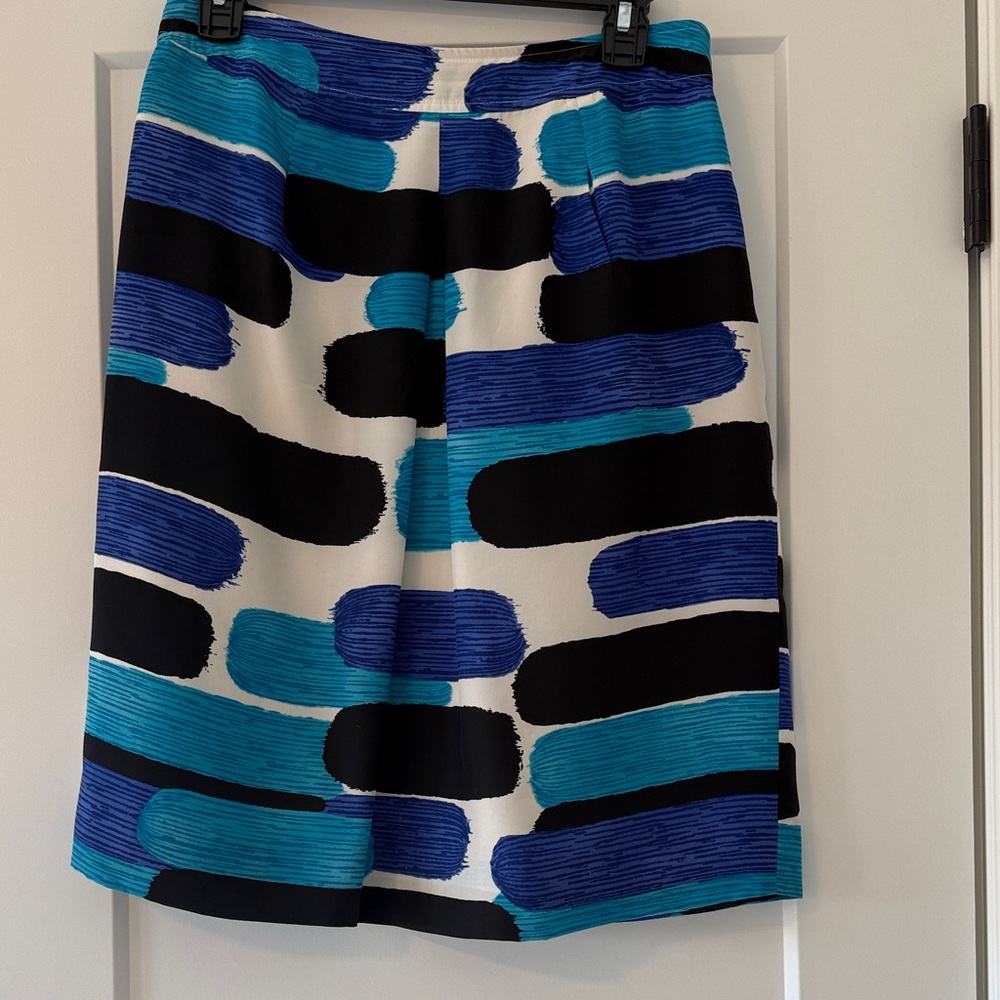 Doncaster 100% Silk Blue and Black Patterned Pencil Skirt